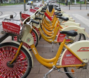 2015_10_18 Milano: Movimento