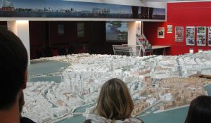 2010_05_26 Hamburg, Wexstraße: Stadtmodell