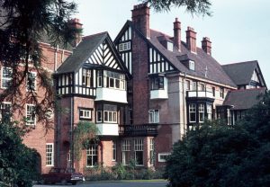 1969_09 Manor House, U' Birmingham (UK)