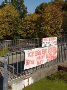 2018_10_06 Hamburg, Diebsteichbrücke: Selbsthilfe