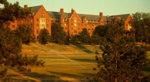 1988_07_18ca Ann Arbor (MI), U Michigan: Moshe-Jordan Hall