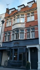 2019_01_01 London (UK): Royal Ear Hospital