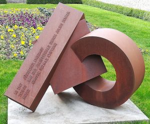 2019_03_07 Würzburg, Juliusspital: historischer Gedenkpunkt