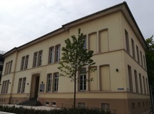 2019_05_08 Oldenburg, Waffenplatz ehem. Grundschule