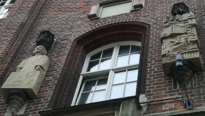 2019_07_13 Hamburg, Haus der Patriotischen Gesellschaft: Plastiken von Hammond-Norden