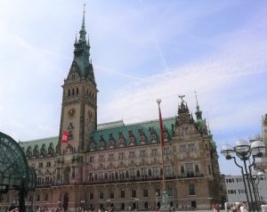 2019_07_20 HH Nikolai-Quartier: BID-Station 01 Rathaus