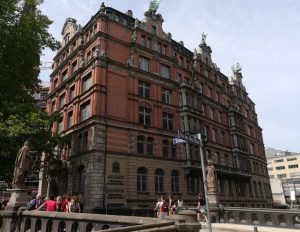 2019_07_20 HH Nikolai-Quartier: BID-Station 04 Trostbrücke