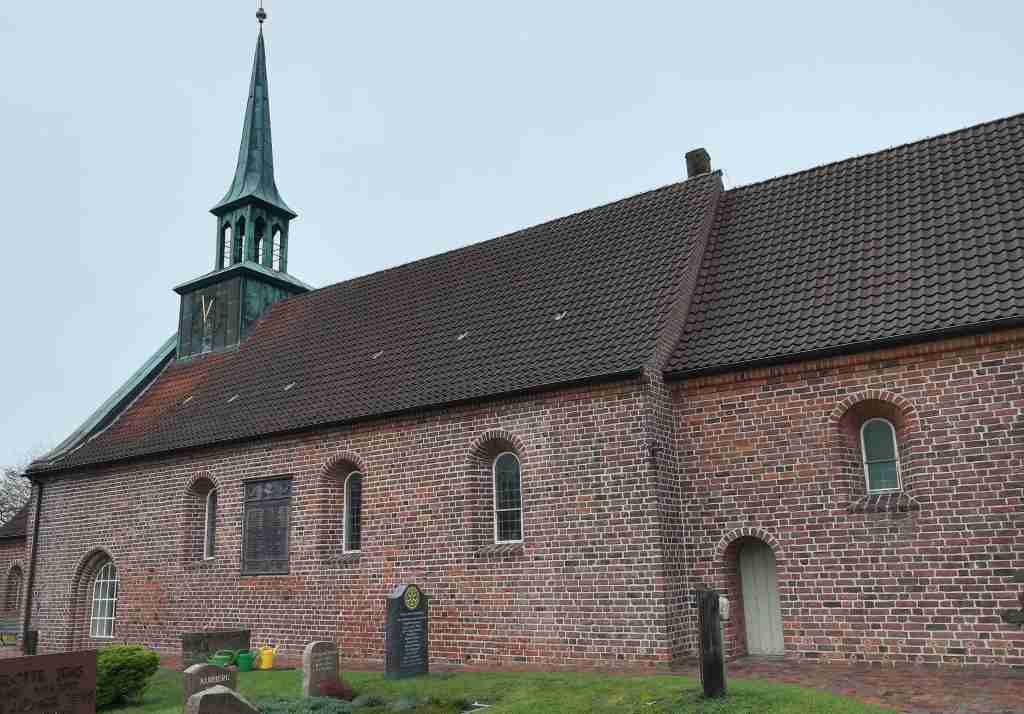 2020_10_31 125856a St.Peter mit Dachreiter, SPO-Dorf