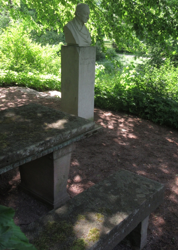 2022_05_22 IMG_0803a Tiefurt Wielandbüste