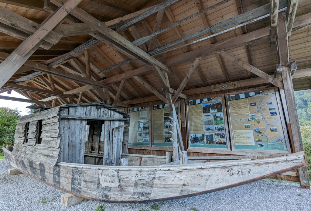 PXL_20231003_160501138a Kuchlschiff im Plättenstadel der Nußdorfer Schiffleut